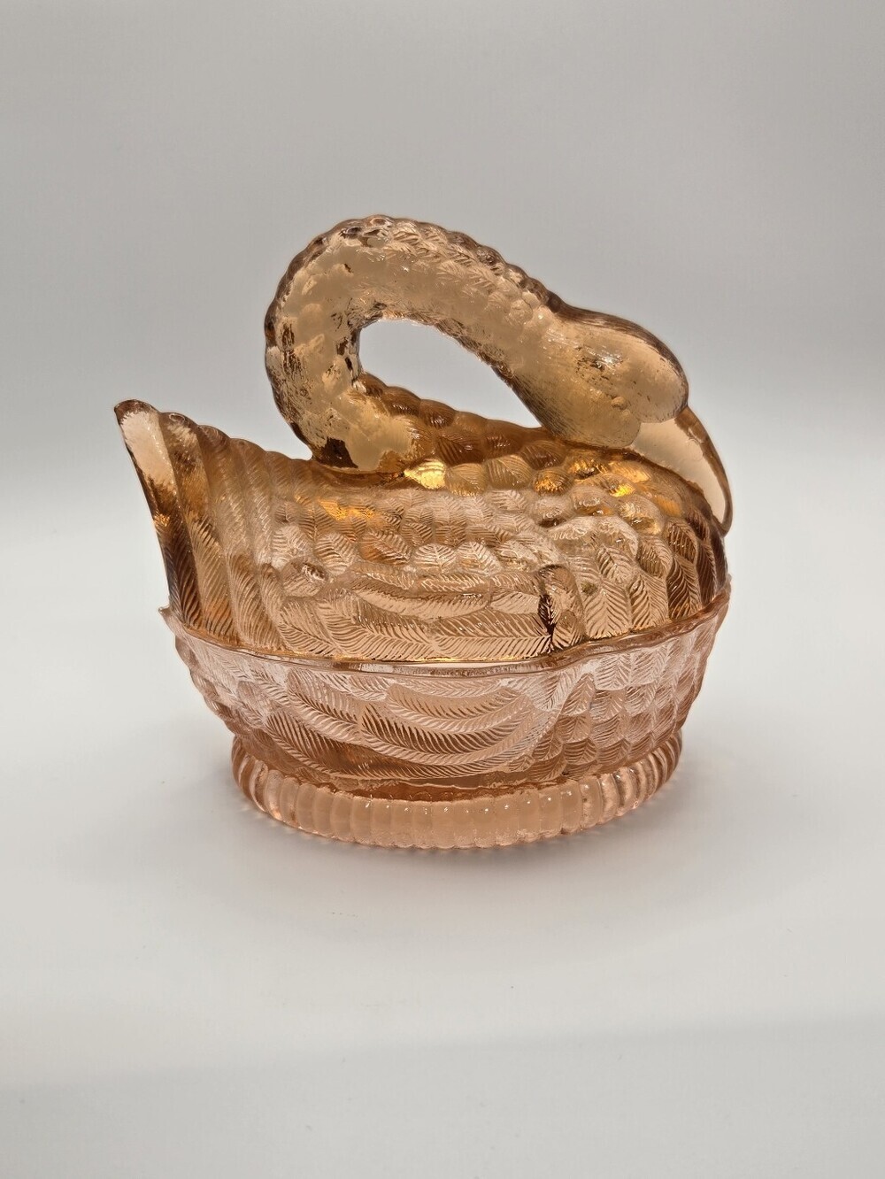 Hsinchu by A.A. Importing Pink Glass Swan on Nest Candy Dish Excellent Condition - Picture 1 of 4